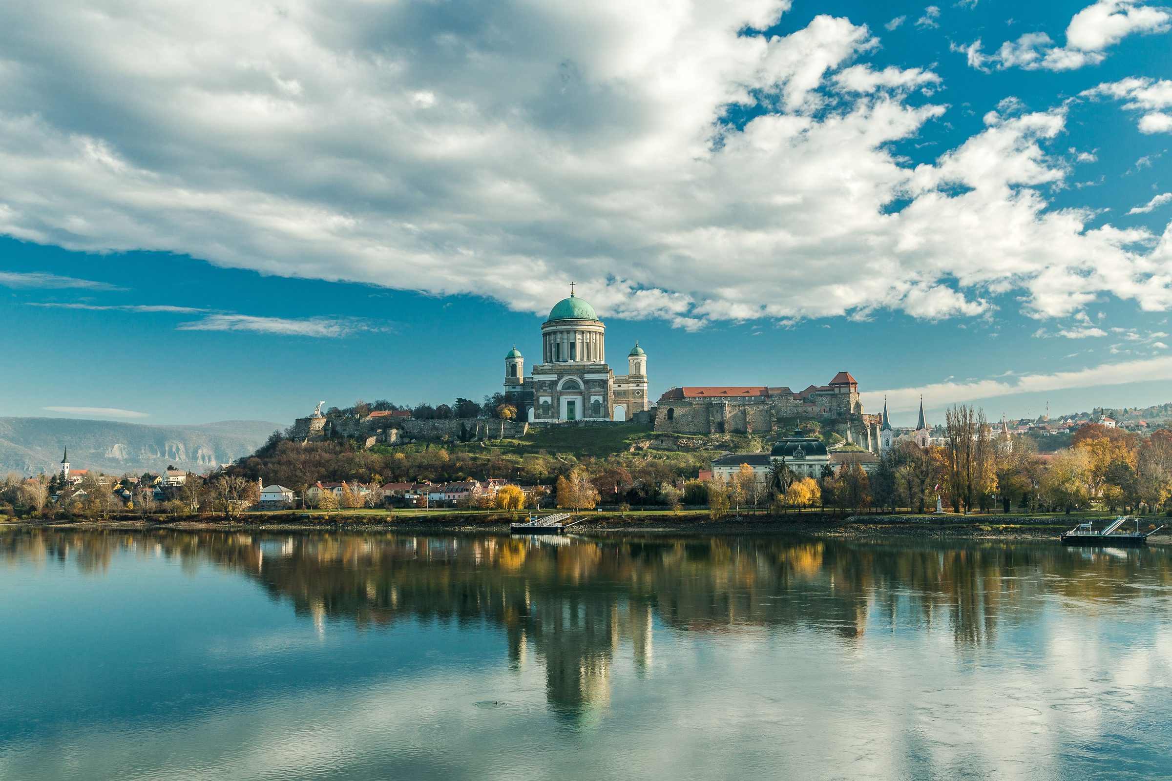 Esztergom, a bazilika a Dunáról